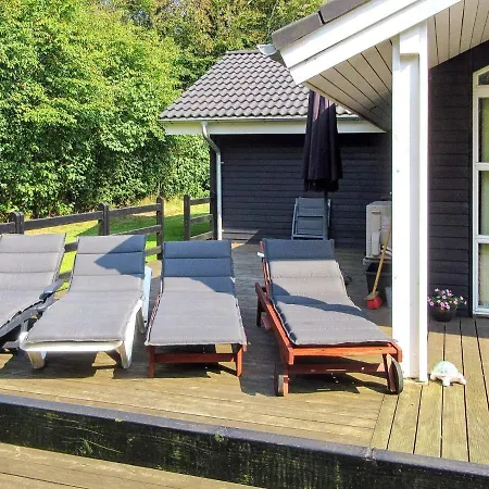Modern Holiday In With Terrace Holiday home