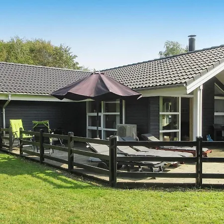 Modern Holiday In With Terrace Holiday home *